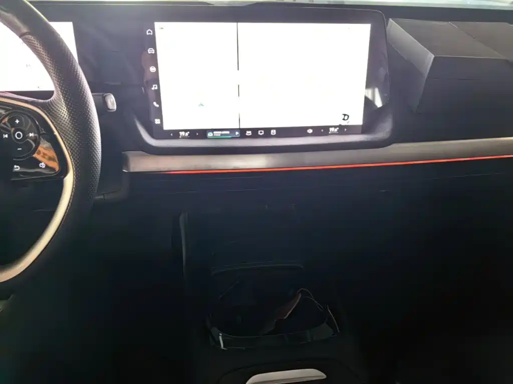 XPeng P7 — миниатюра 10