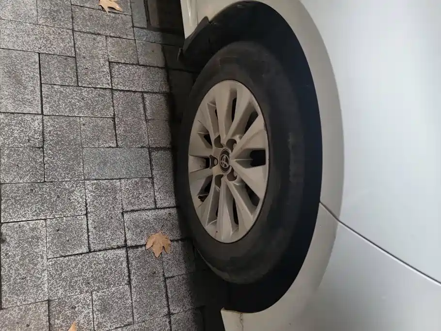 Toyota Corolla — миниатюра 6