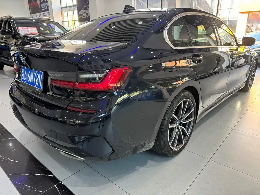 BMW 3 Series — миниатюра 9