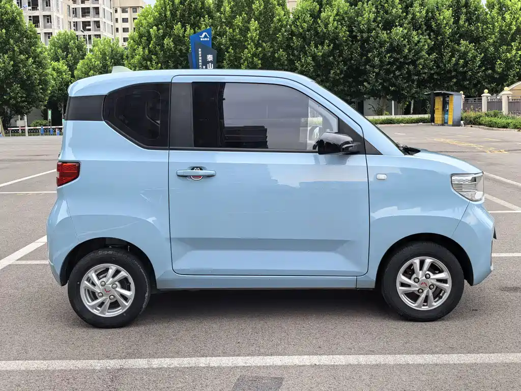 Wuling MINIEV — миниатюра 5
