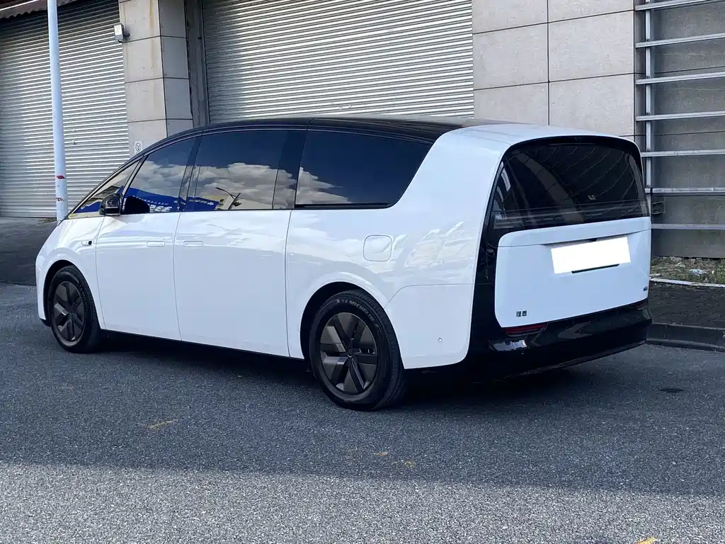 Li Auto Li MEGA — миниатюра 5