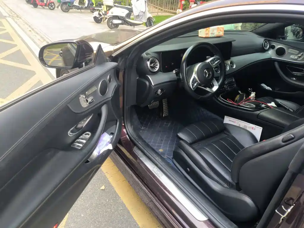 Mercedes-Benz E-Class (Import) — миниатюра 14