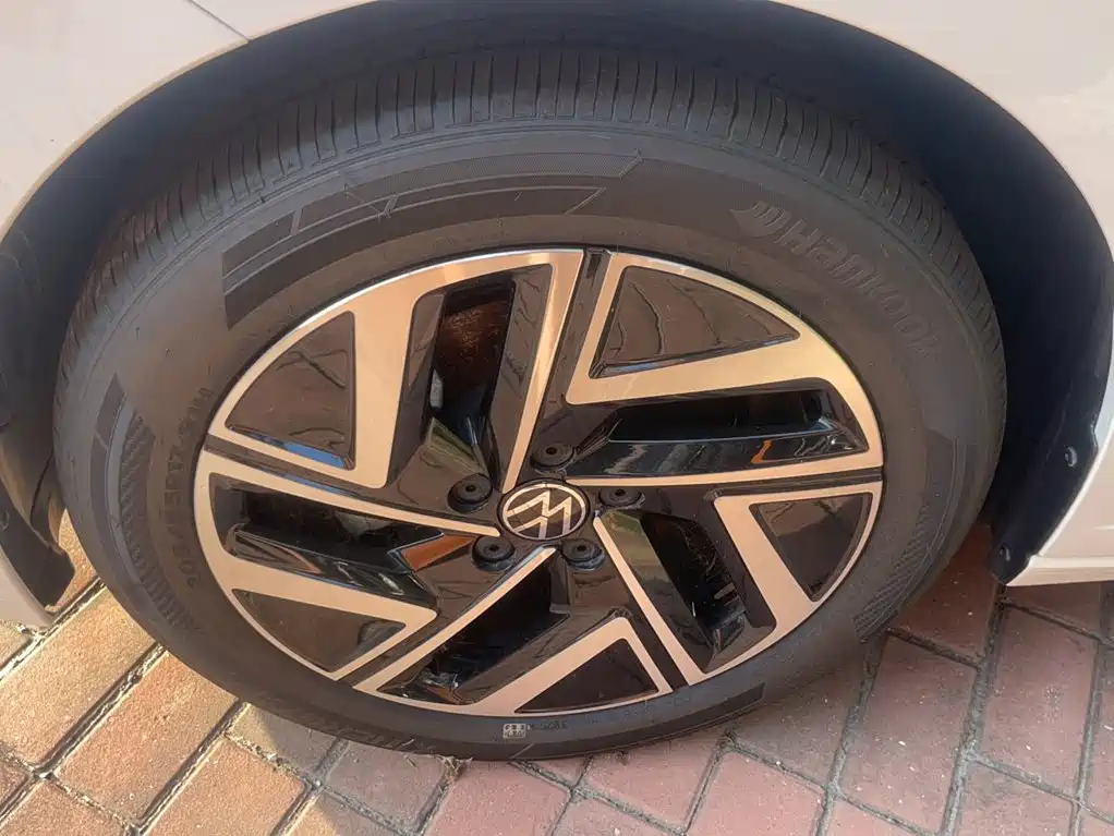Volkswagen Sagitar — миниатюра 5