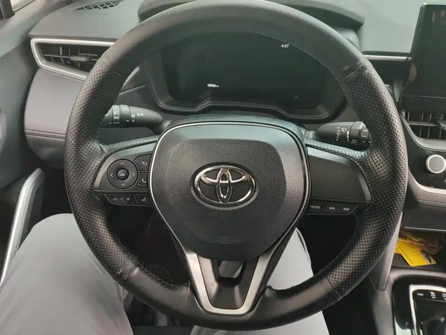 Toyota Frontlander — миниатюра 15