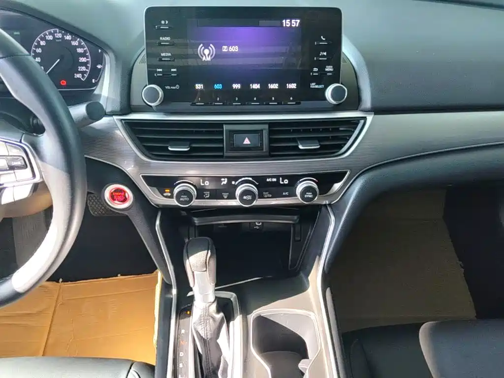 Honda Accord — миниатюра 13