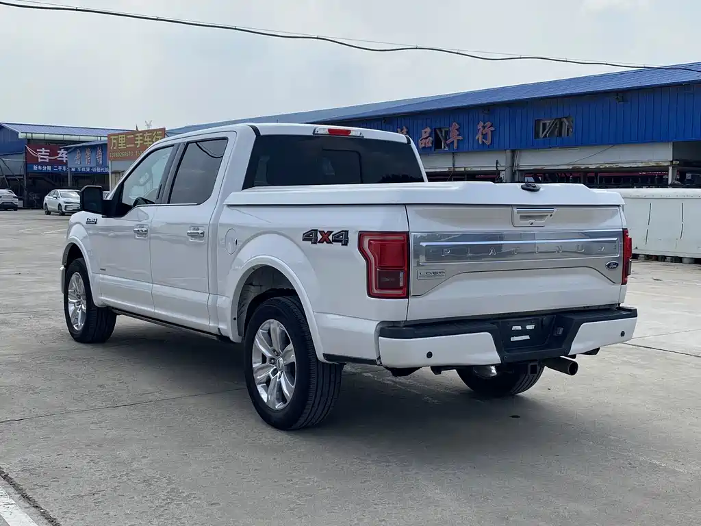 Ford F-150 Raptor — миниатюра 7