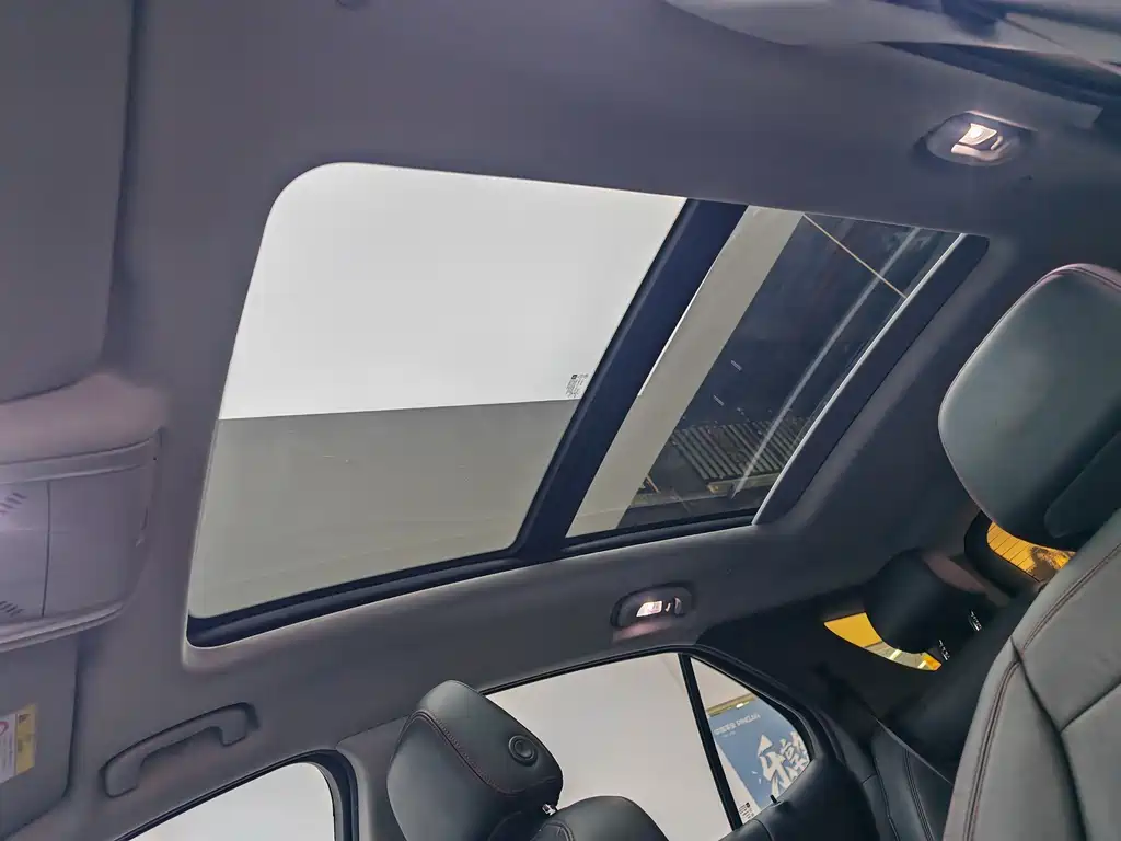 Chevrolet Equinox — миниатюра 18