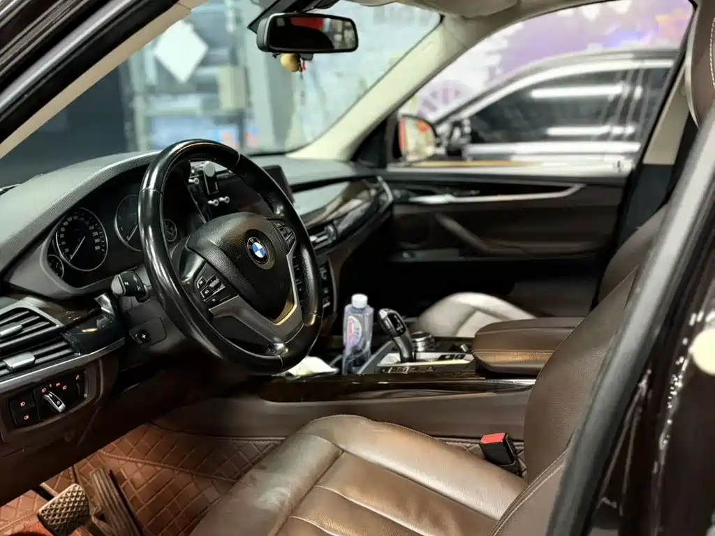 BMW X5 (Import) — миниатюра 3