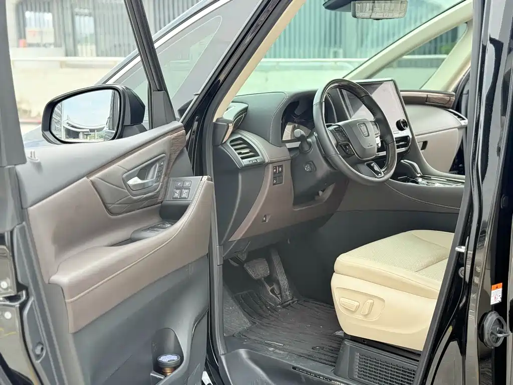 Toyota Vellfire — миниатюра 4