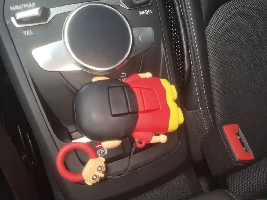 Audi Q2L e-tron — миниатюра 9