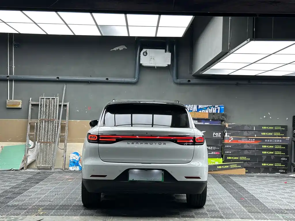 Leapmotor Leapmotor C11 — миниатюра 8