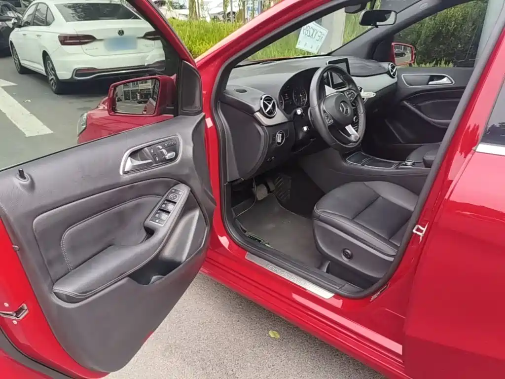 Mercedes-Benz B-Class — миниатюра 16