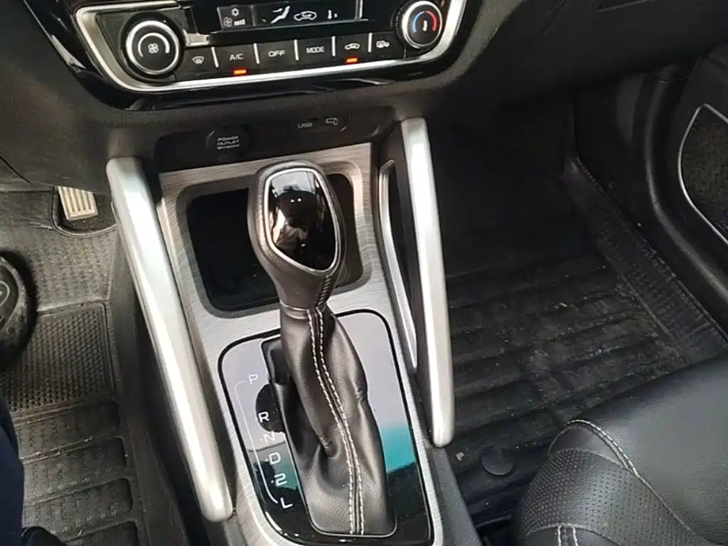 Geely Vision X3 — миниатюра 19