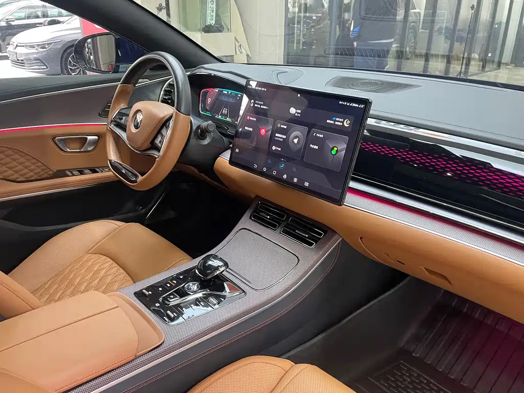 BYD Han — миниатюра 16