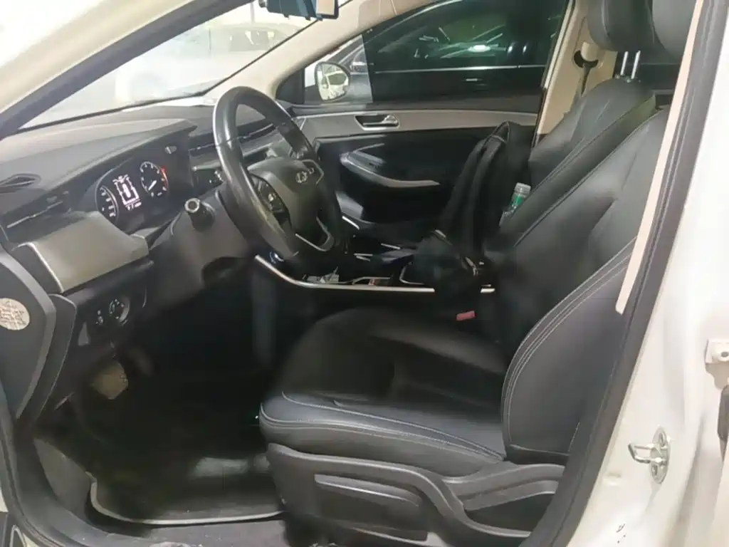 Chery Arrizo 5 — миниатюра 15