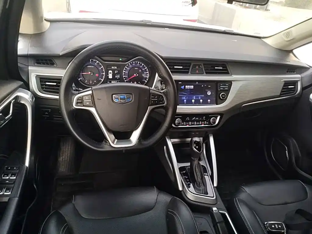Geely Vision X3 — миниатюра 15