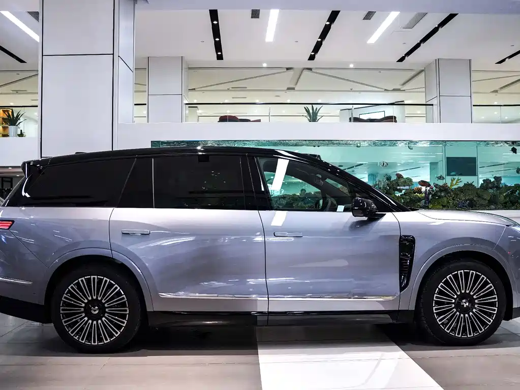 NIO ES8 — миниатюра 32
