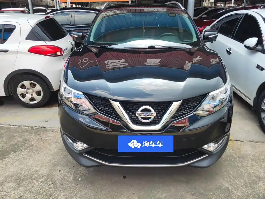 Nissan Qashqai 2016 2.0L CVT Luxury