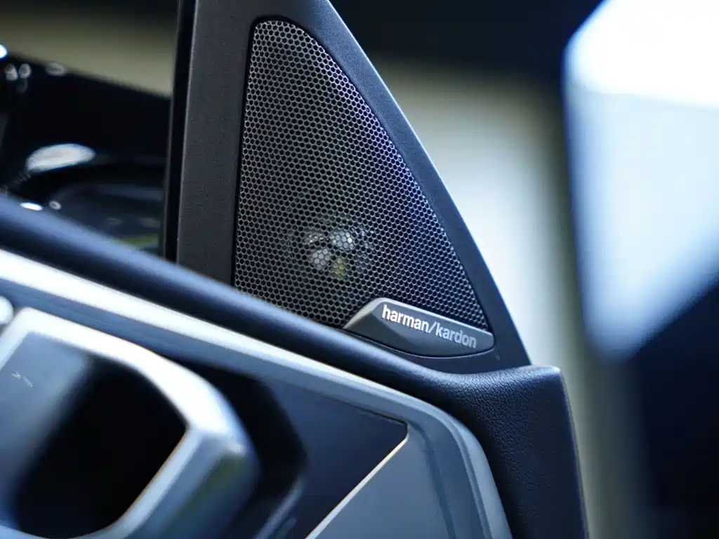 BMW M4 — миниатюра 25