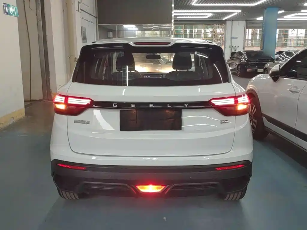 Geely Binyue — миниатюра 6
