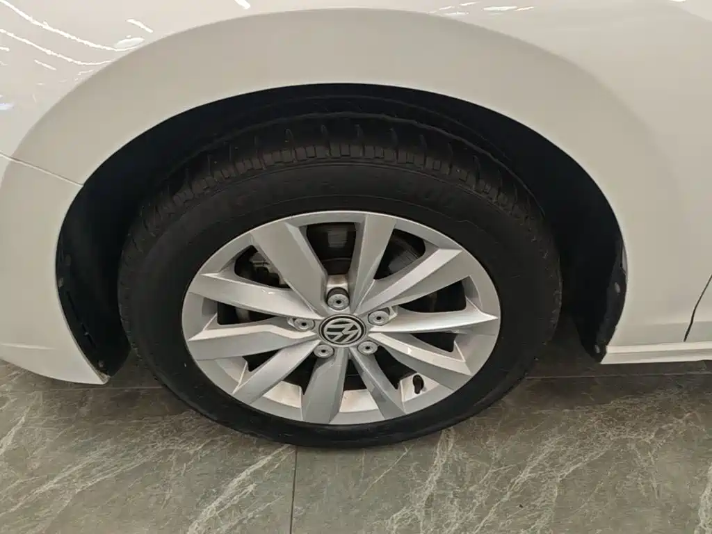 Volkswagen Bora — миниатюра 23