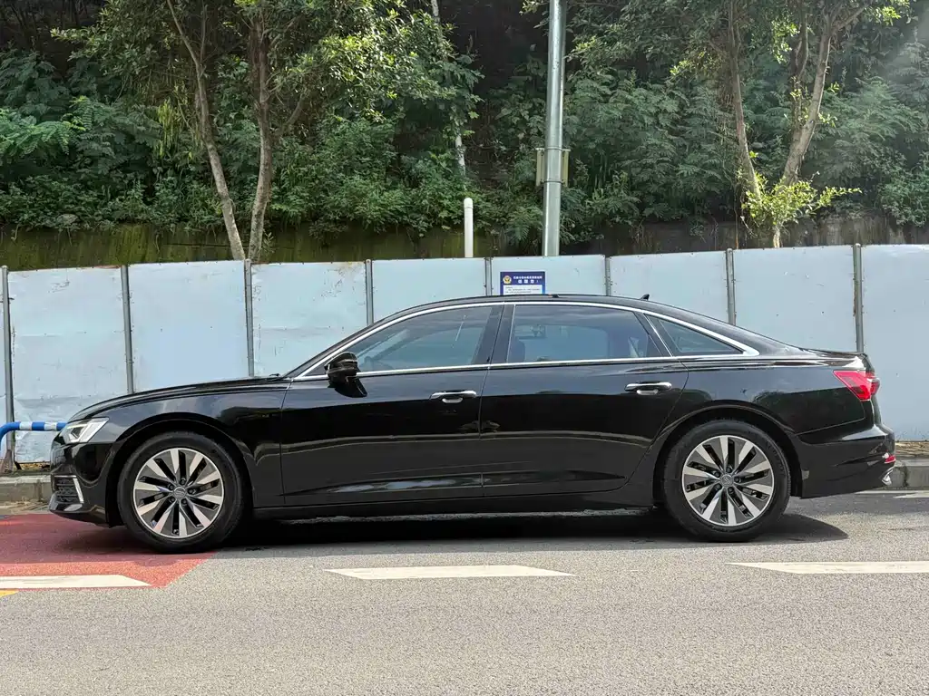 Audi A6L — миниатюра 8