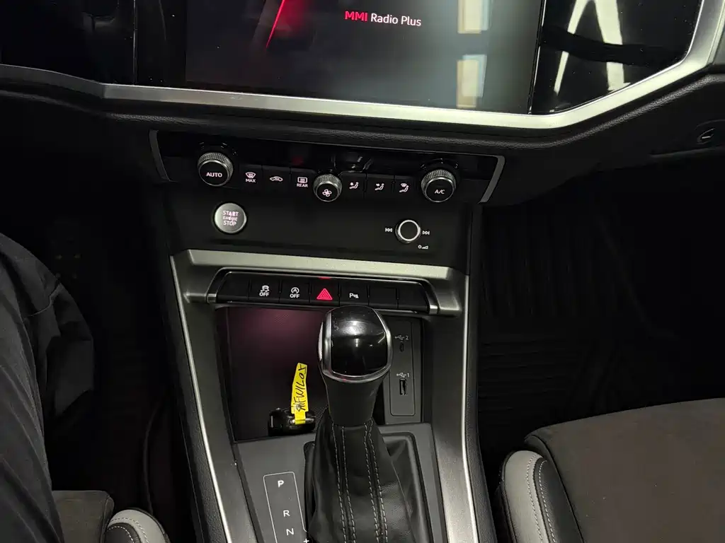 Audi Q3 — миниатюра 12