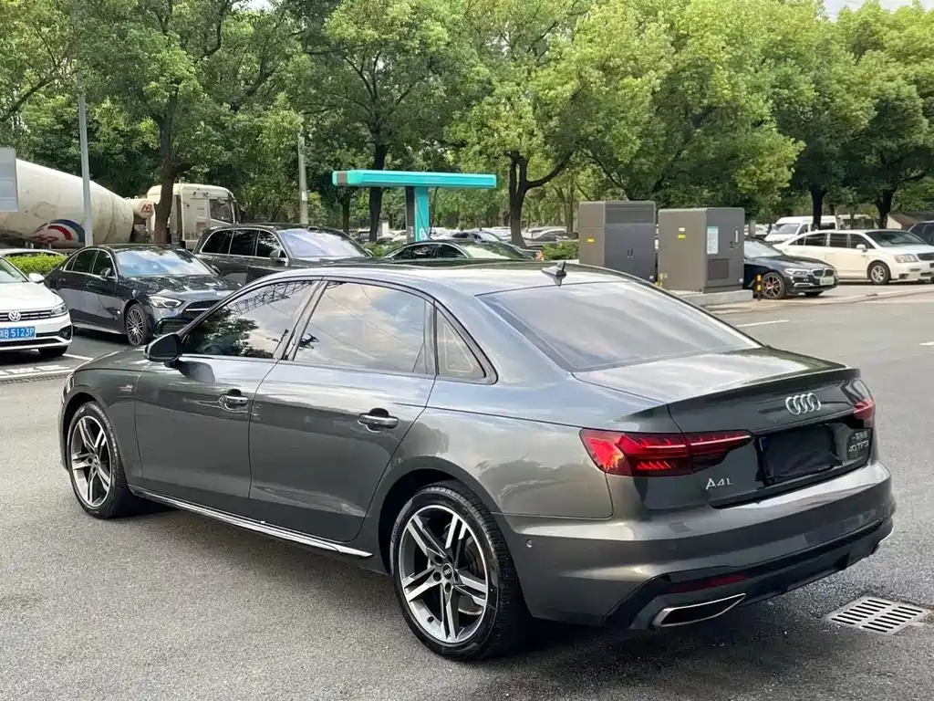 Audi A4L — миниатюра 27