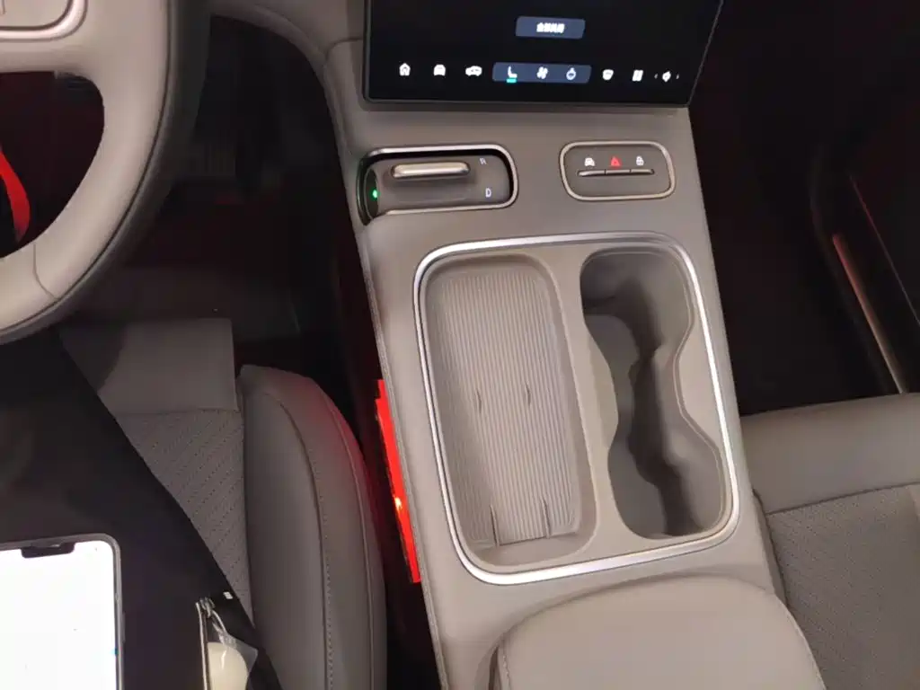 NIO EC6 — миниатюра 14