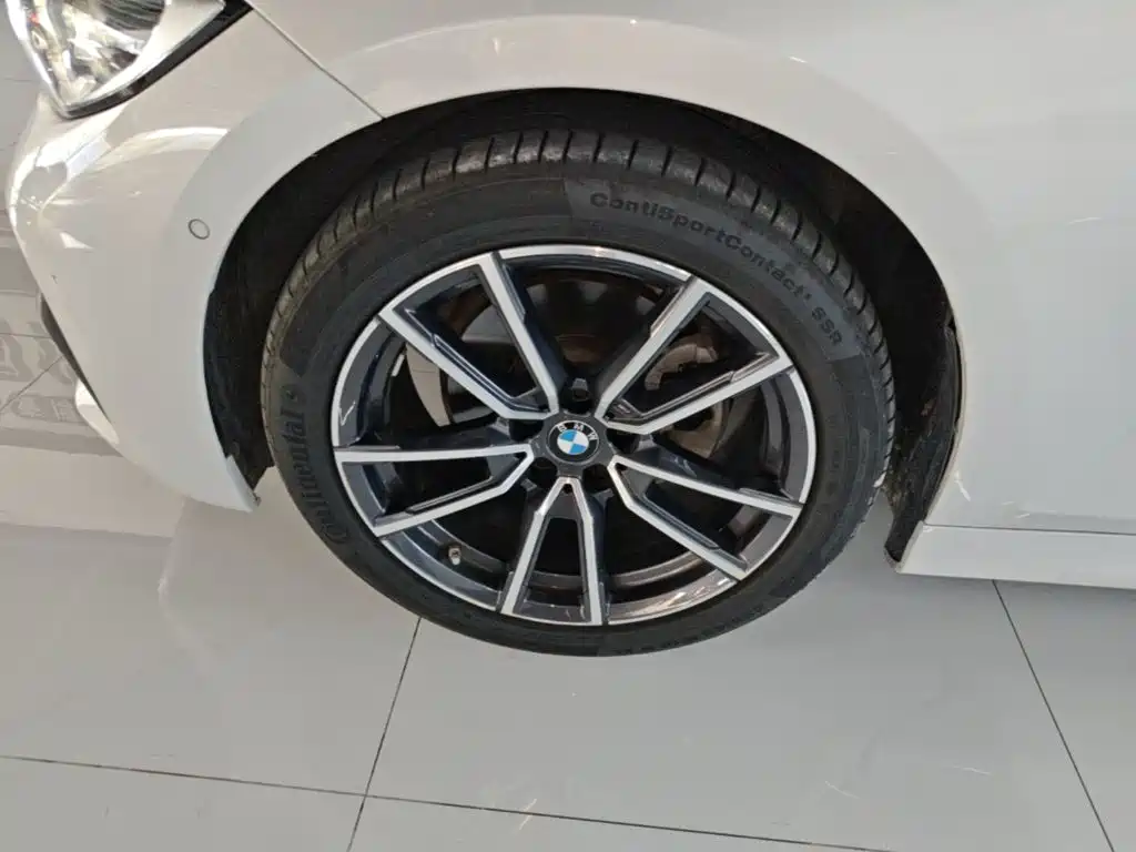 BMW 3 Series — миниатюра 23