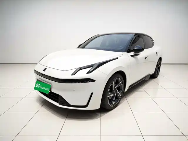 2025 Lynk & Co 07