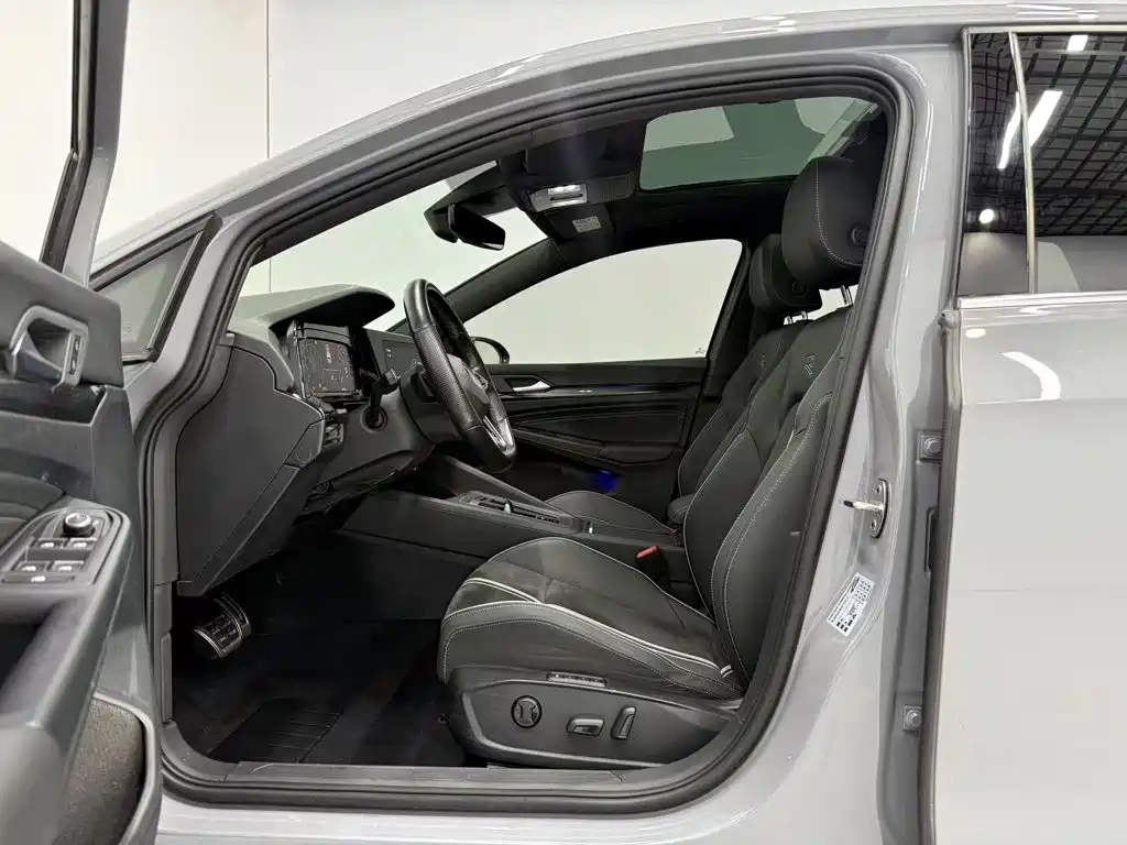 Volkswagen Golf — миниатюра 16