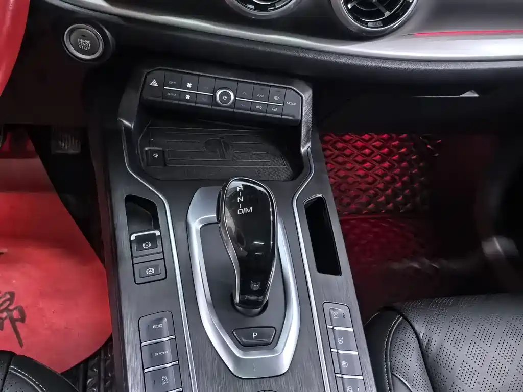 WEI PAI WEI BRAND VV6