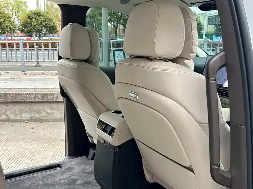 Li Auto Li MEGA — миниатюра 9