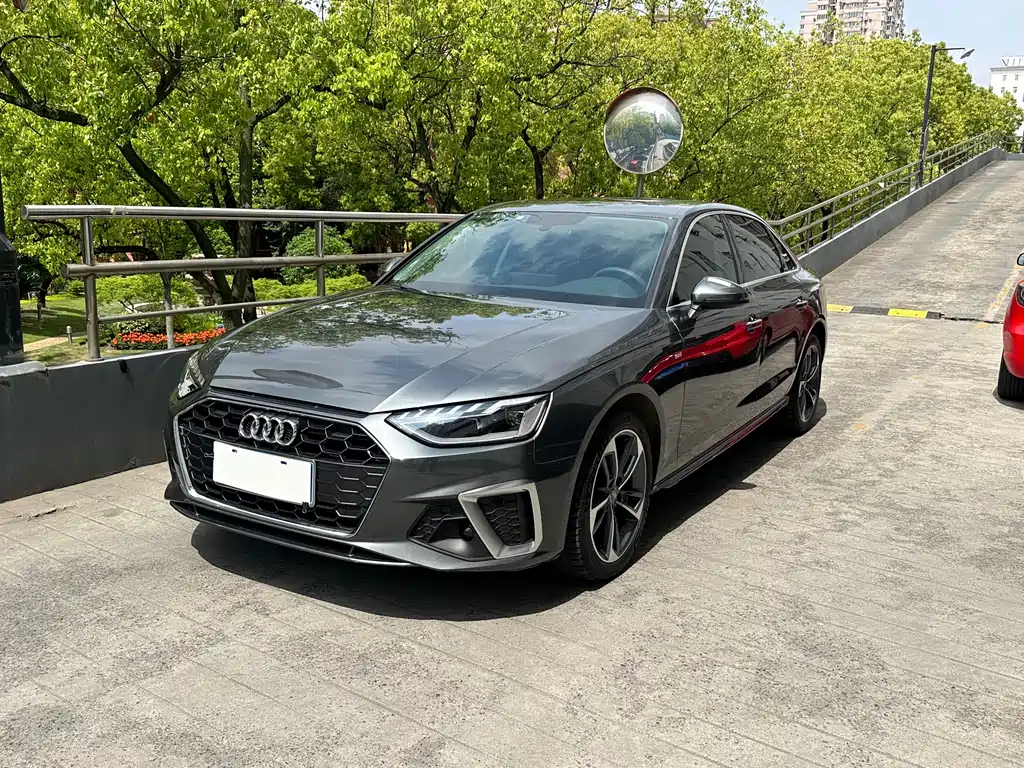 Audi A4L 2021