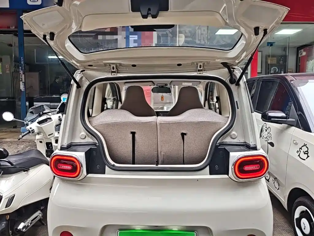 Wuling MINIEV — миниатюра 19
