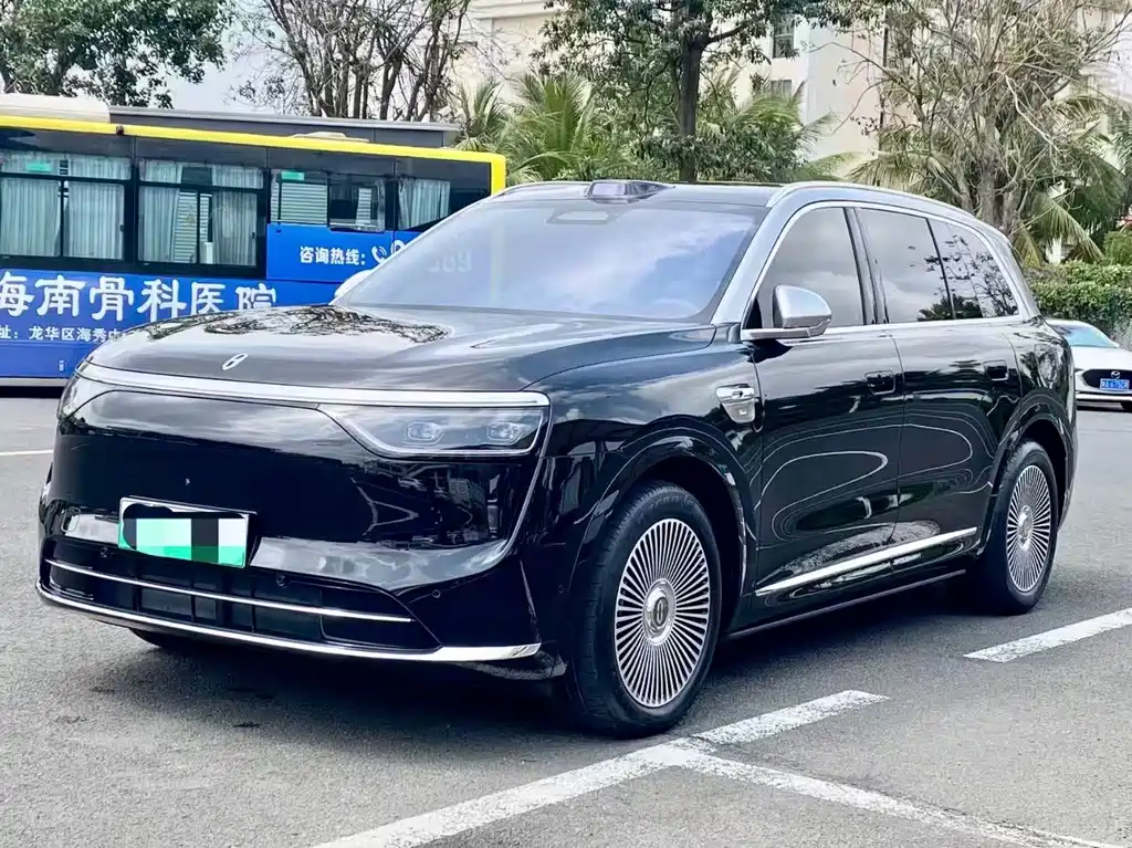 Aito 问界 AITO M8 2025