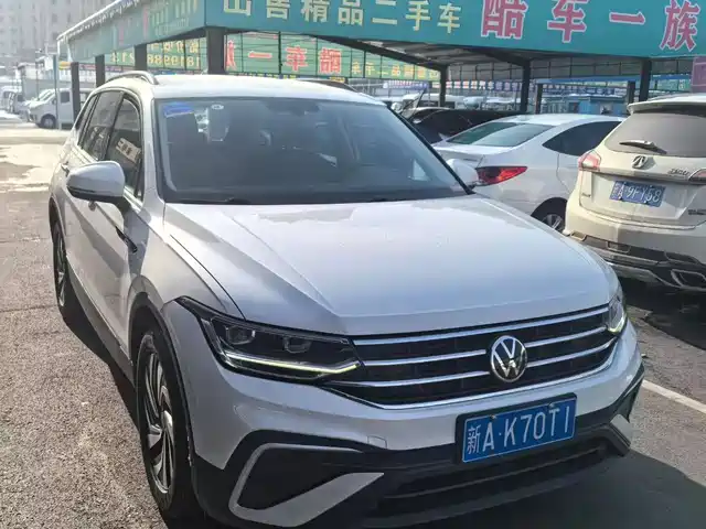 VOLKSWAGEN TIGUAN L