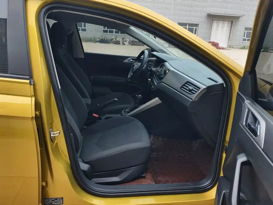 Volkswagen Polo — миниатюра 8
