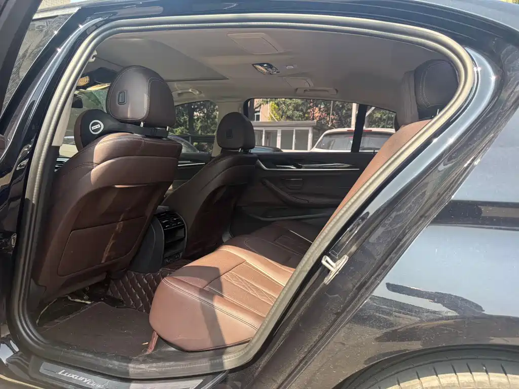 BMW 5 Series 5 2022 525Li Luxury