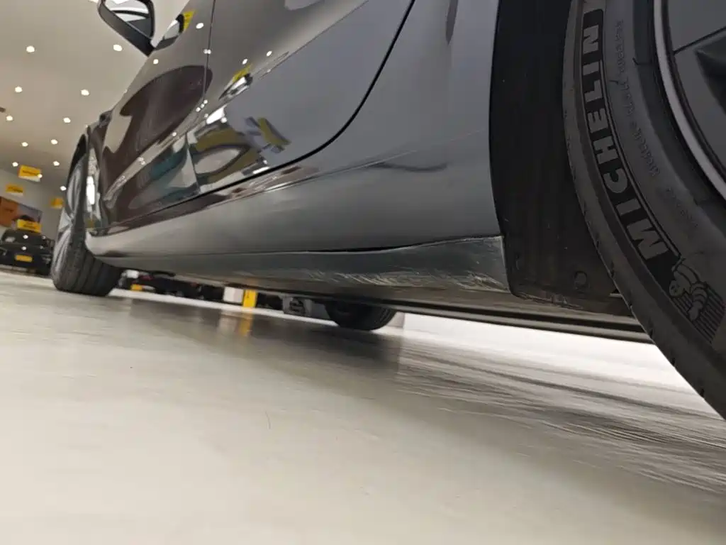 Tesla Model 3 — миниатюра 22