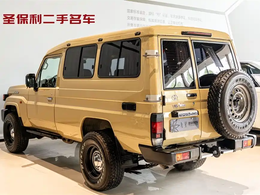 Toyota Land Cruiser LC78 2024 4.0L