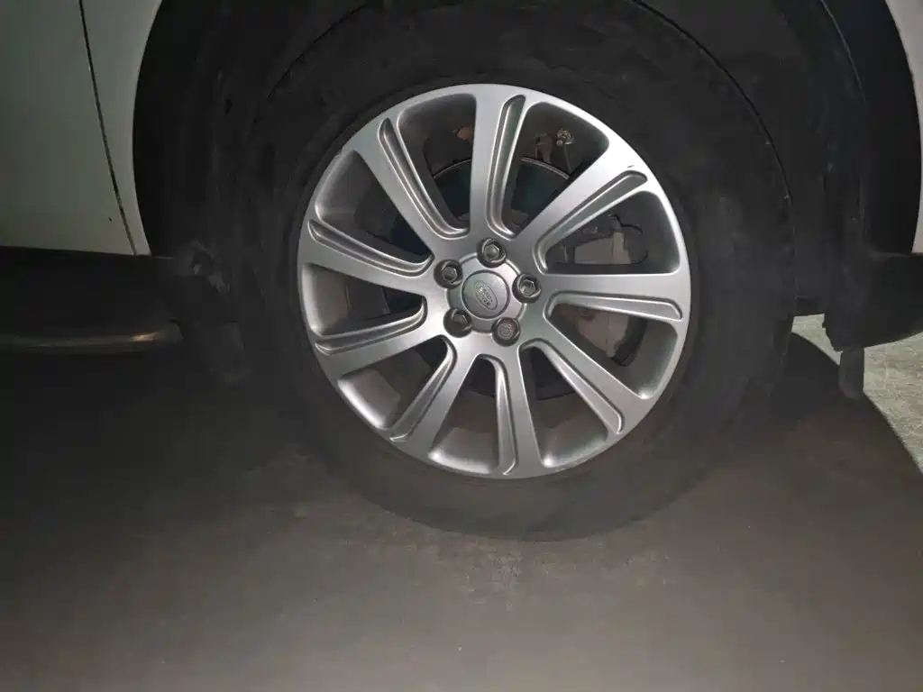Land Rover Discovery Sport — миниатюра 24