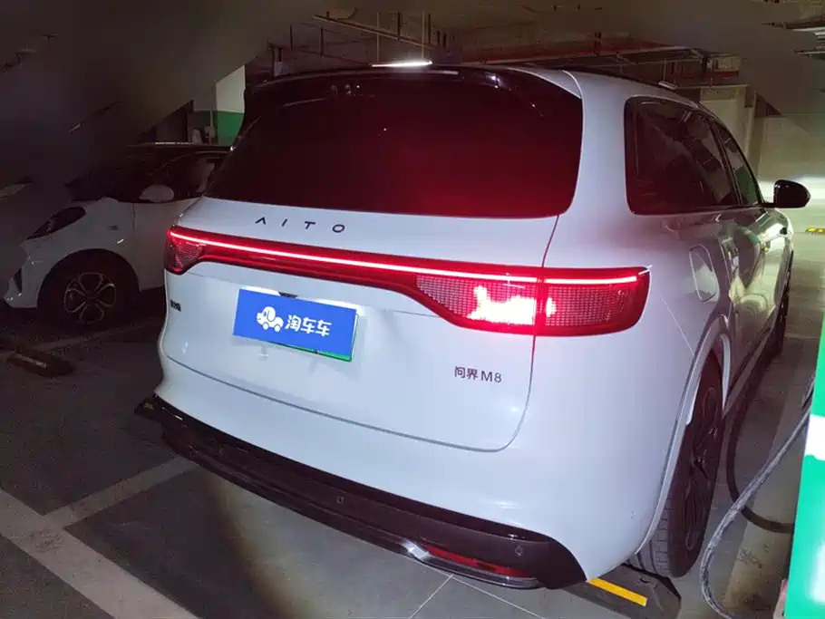 Aito M8 2025 Max+ 53.4kWh 6 мест (192 )