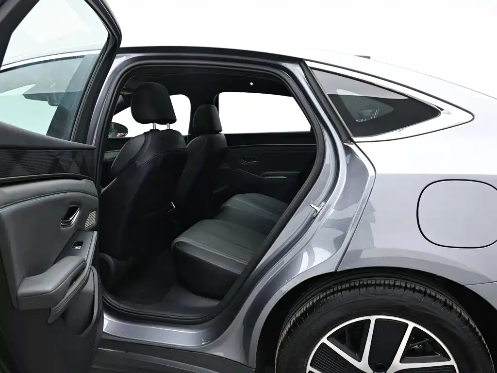 BYD Qin L — миниатюра 13