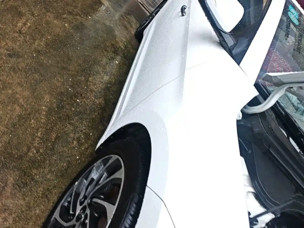 Hyundai Elantra — миниатюра 21