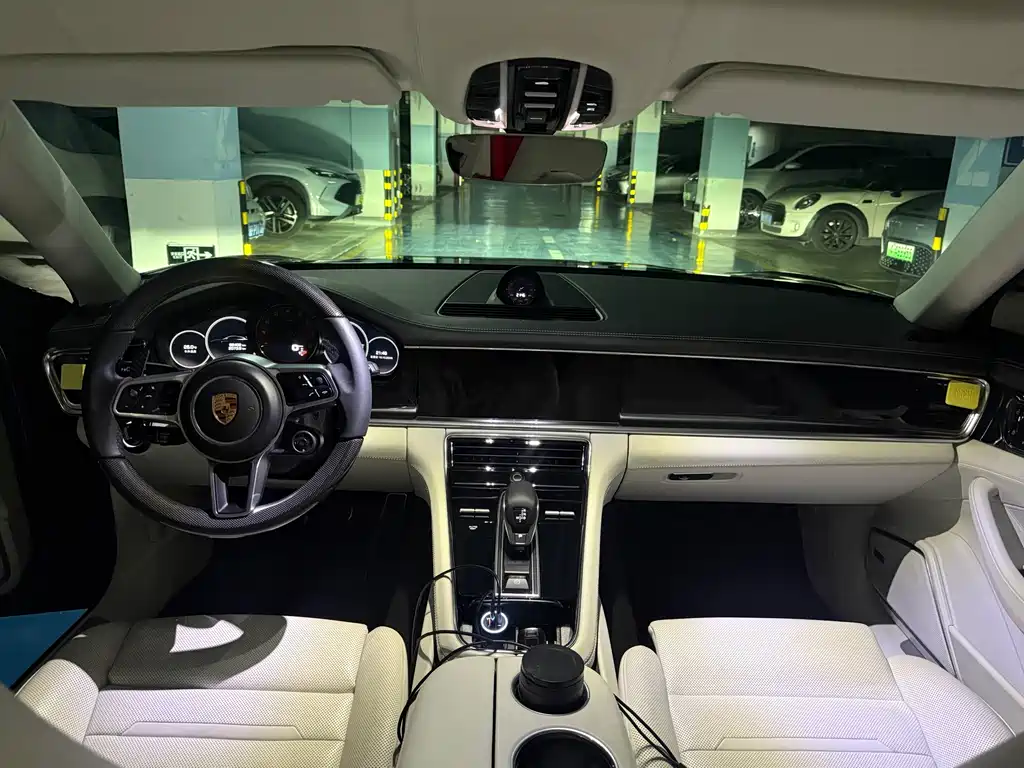 Porsche Panamera — миниатюра 12