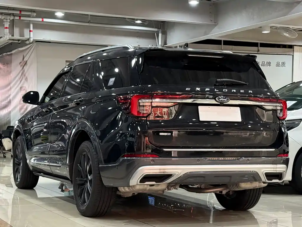 Ford Explorer — миниатюра 14