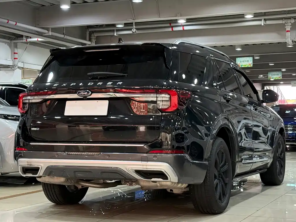 Ford Explorer — миниатюра 16
