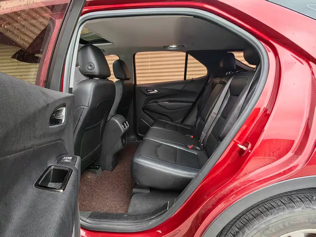Chevrolet Equinox — миниатюра 6